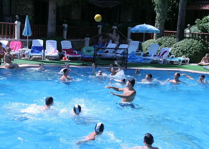 Hotel Grand Aquarium Icmeler