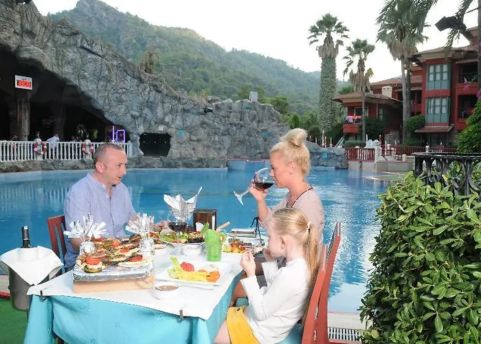 Hotel Grand Aquarium Icmeler