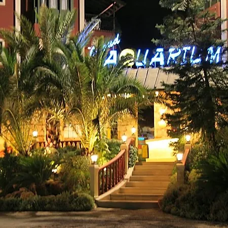 Grand Aquarium Hotel 4*