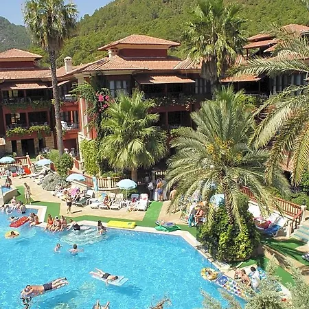 Grand Aquarium Hotel İçmeler