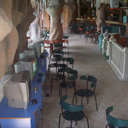 Отель Grand Aquarium