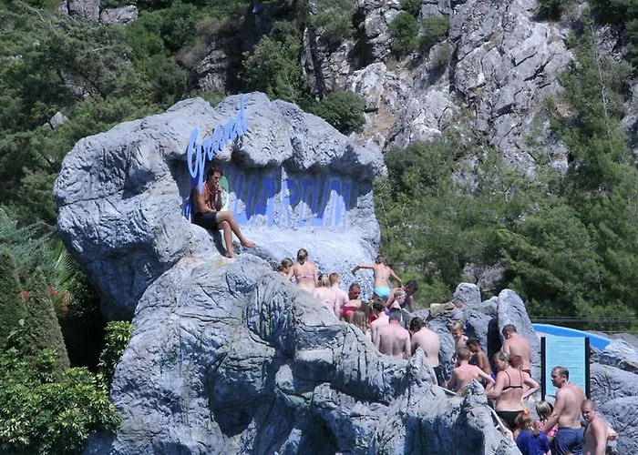 호텔 Grand Aquarium 4*