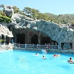Grand Aquarium