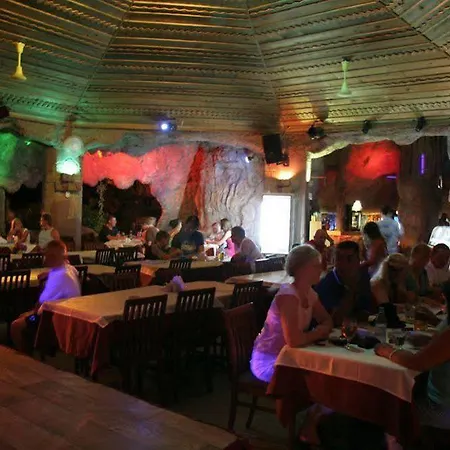 Hotel Grand Aquarium İçmeler